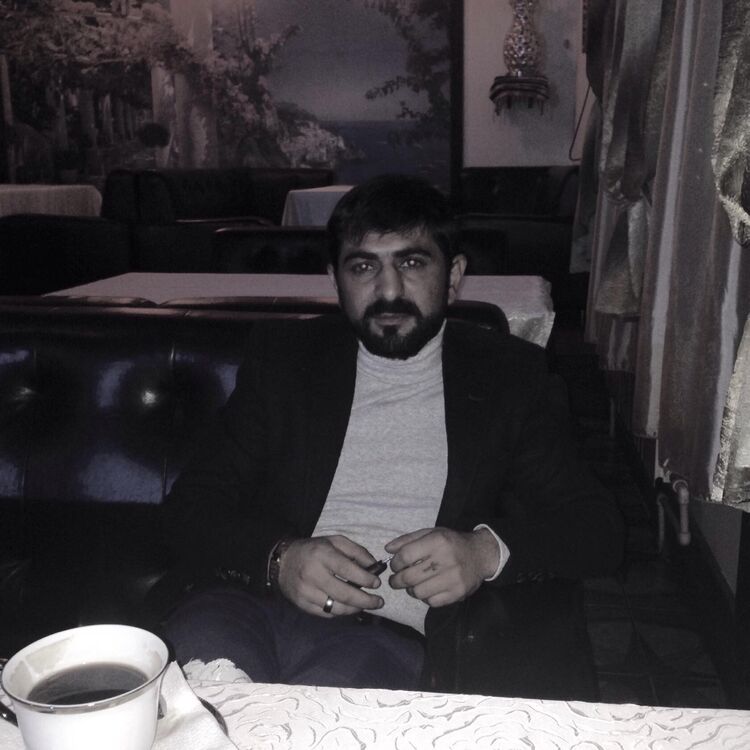  ,   Hayk, 38 ,   ,   