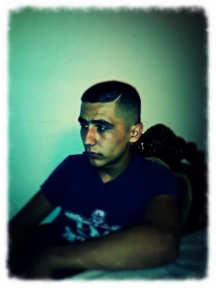  4530826  Movlon, 33 ,    