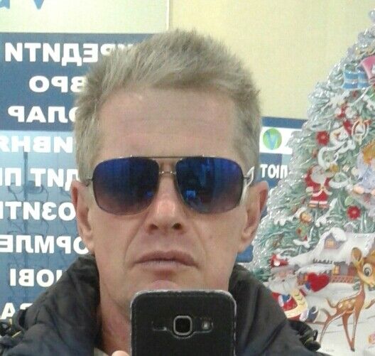  13549906  Roman, 57 ,    