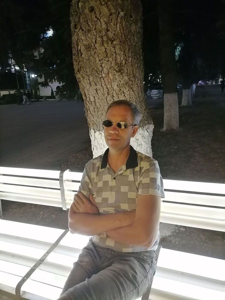  40408466  , 51 ,    