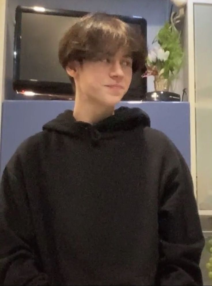 ���� 44543306 ����� ������, 23 ����, ���� ���������� � �����-����������