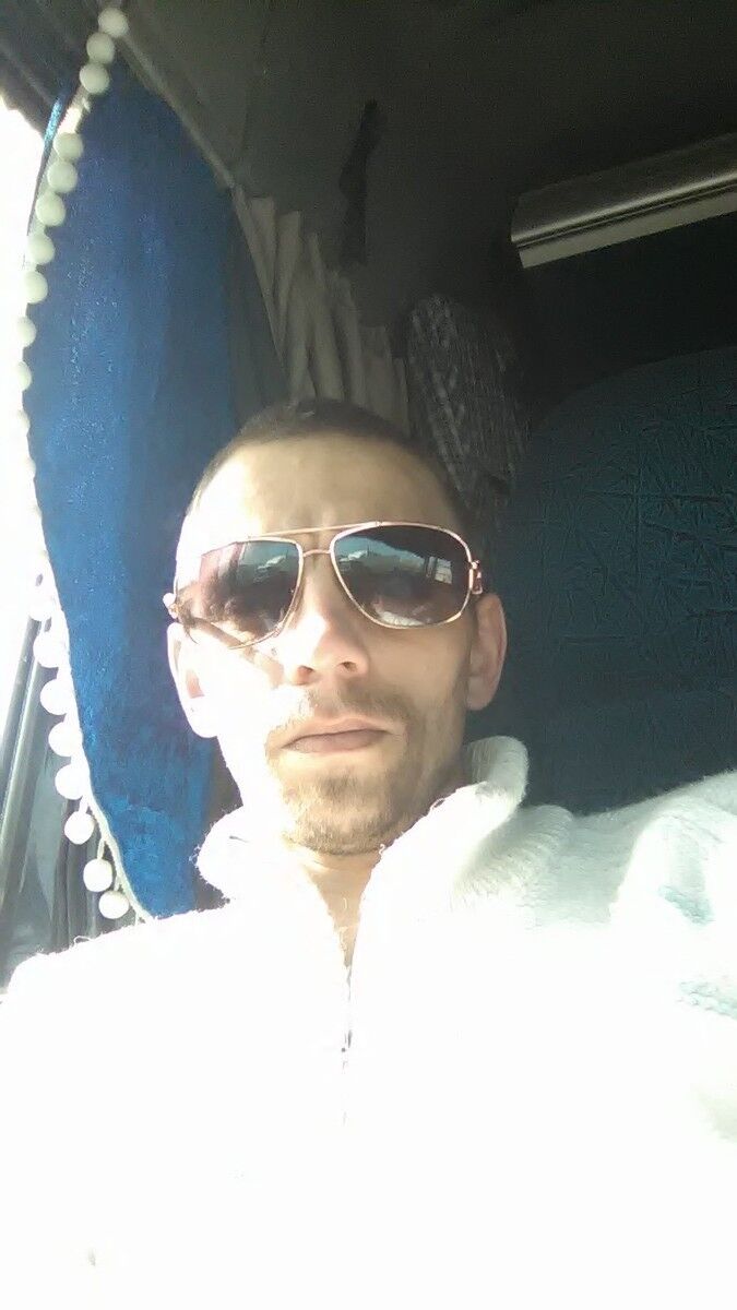  ,   Andrei, 40 ,   , 