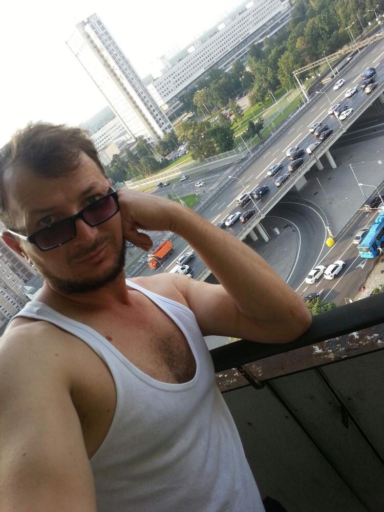  ,   Sultan, 49 ,     , c 