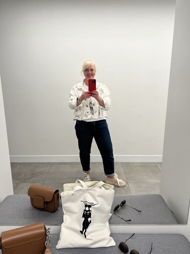  ,   Elena, 54 ,     , c , 