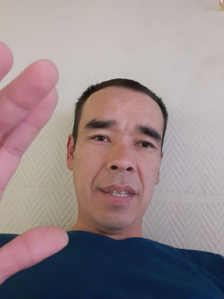  ,   Erik, 44 ,   ,   