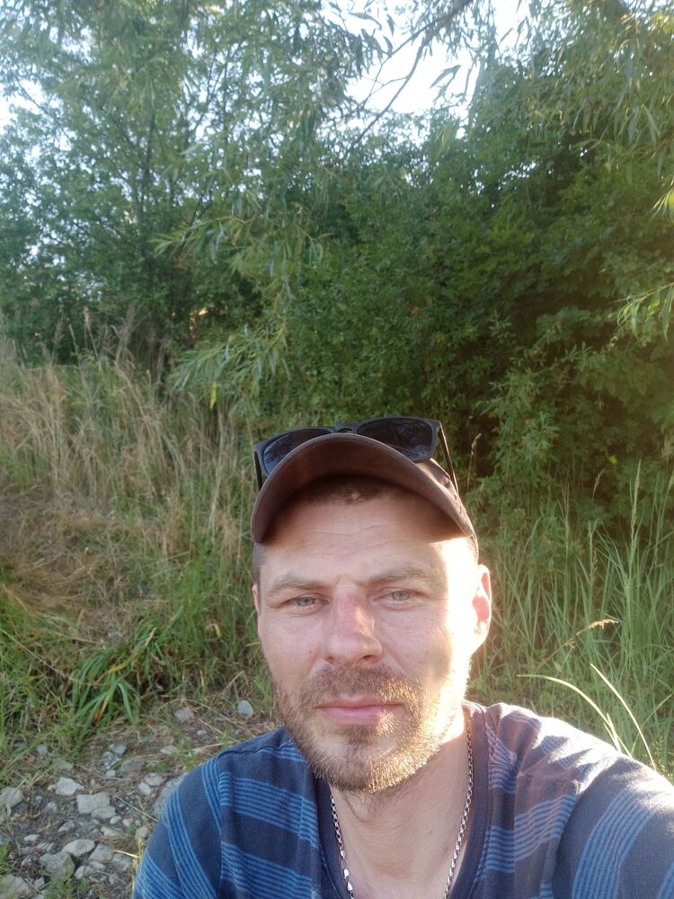  53232996  , 39 ,    Trebic