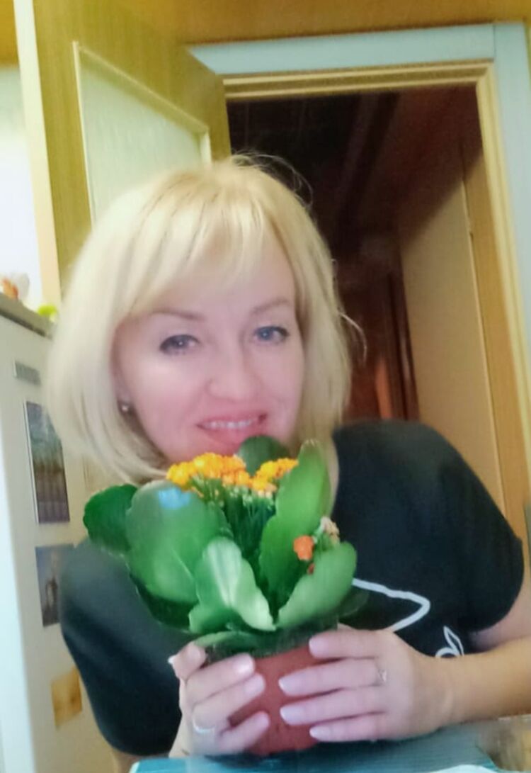  50179206  Mari, 47 ,    -