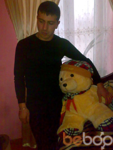  1052296  Aram, 35 ,    
