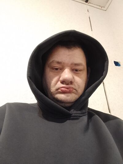  ,   Dima, 42 ,   ,   