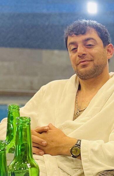  ,   Arman, 31 ,   ,   , c , 