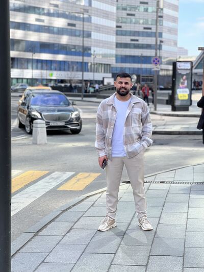  ,   Ali, 24 ,   ,   