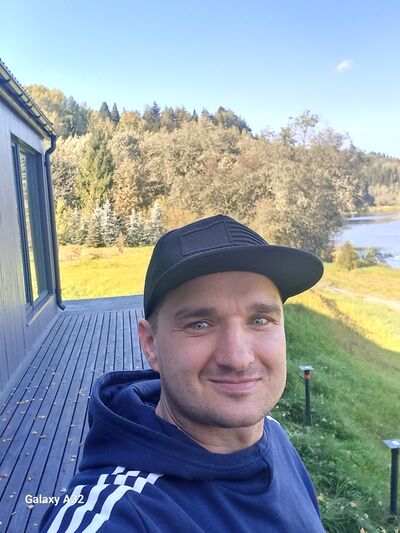  ,   Pasha, 39 ,   