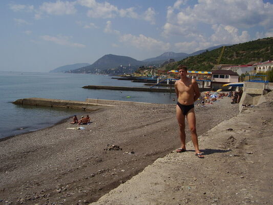 ,   Alexej, 45 ,   