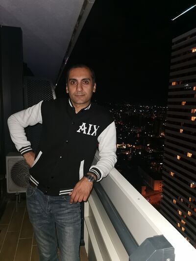 ,   Sandro, 37 ,   ,   
