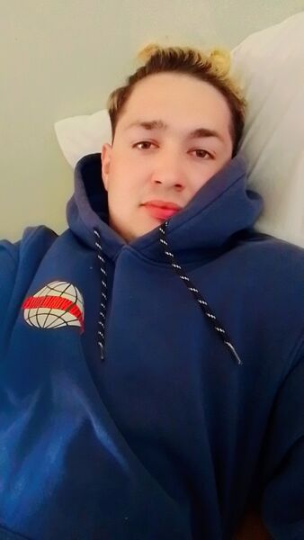  ,   Alberto, 25 ,   ,   , c , 