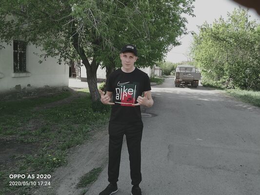  ,   Daniil, 25 ,   ,   , c 