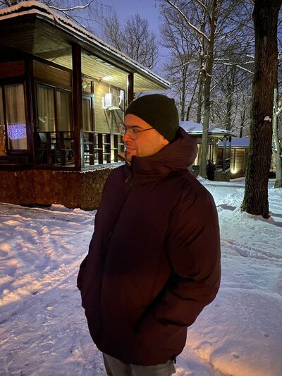  ,   Denis, 28 ,   ,   , c , 