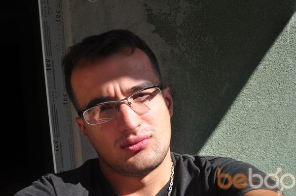  3560866  Andria, 39 ,    