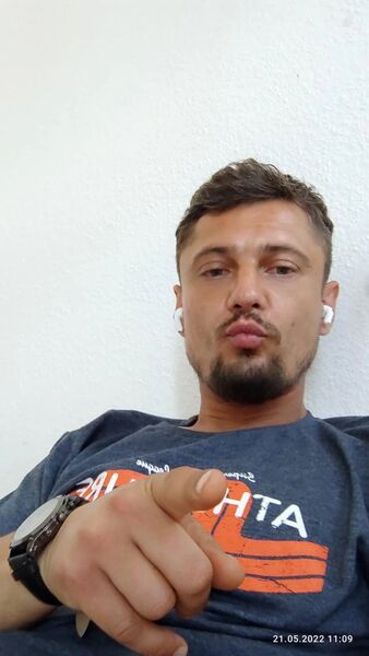  ,   Sergej, 37 ,   ,   