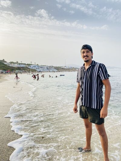 ,   Khalid, 32 ,   ,   