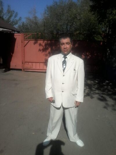  ,   Ruslan, 52 ,   ,   