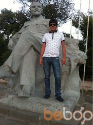  ,   Ali, 44 ,   