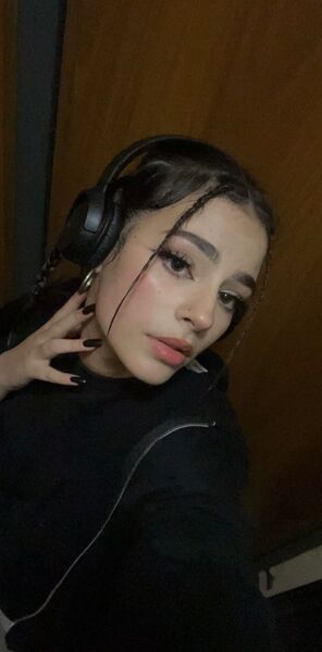  -,   , 21 ,  