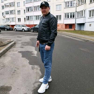  ,   Artur, 39 ,   ,   