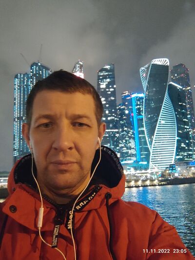  ,   Denis, 43 ,   ,   , c 