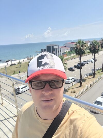  ,   Alex, 37 ,   ,   
