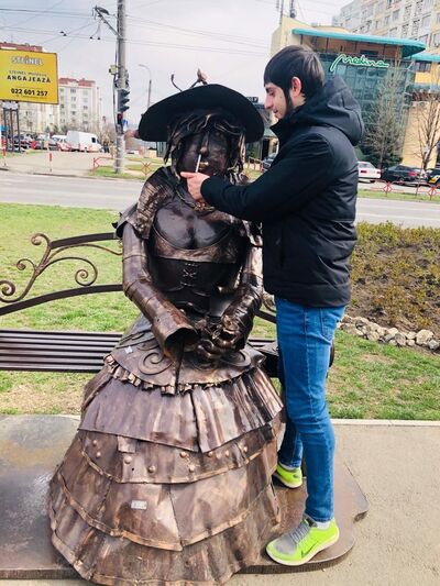  ,   Artur, 27 ,   ,   , c 