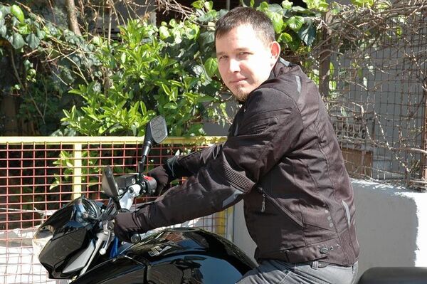  Tuzla,   Oner, 40 ,   , 