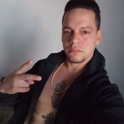  ,   Moises, 33 ,   ,   