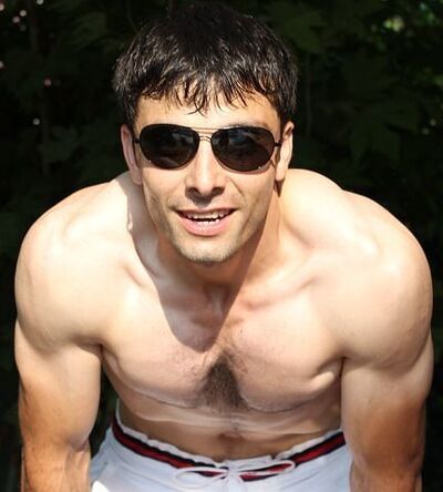  ,   Grek, 44 ,   
