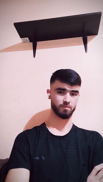  -,   Musulmon, 24 ,   c 