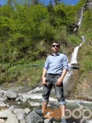  ,   Vaska, 32 ,   
