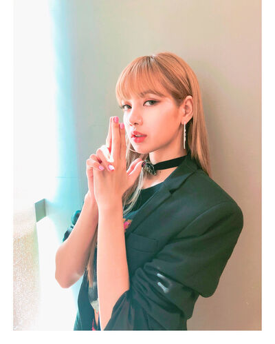  ,   Lalisa, 28 ,   ,   , c 