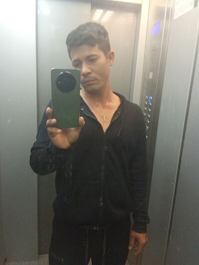  ,   Yolkis, 24 ,   ,   