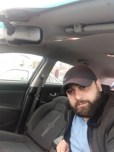  ,   Gevorg, 34 ,   ,   