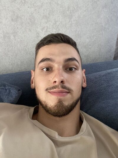  ,   David, 28 ,   ,   