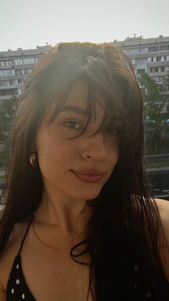 ,   Valeria, 21 ,   ,   