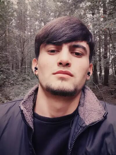  -,   Amir, 27 ,   c 