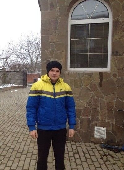  ,   Wiktor, 34 ,   