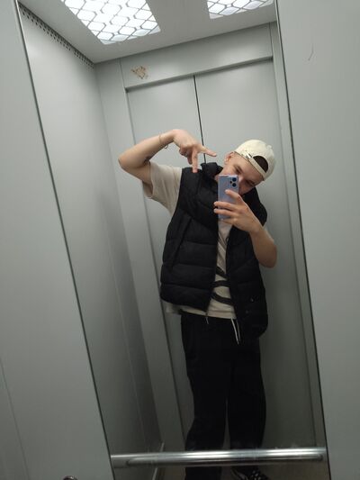  ,   Benjamin, 21 ,   ,   