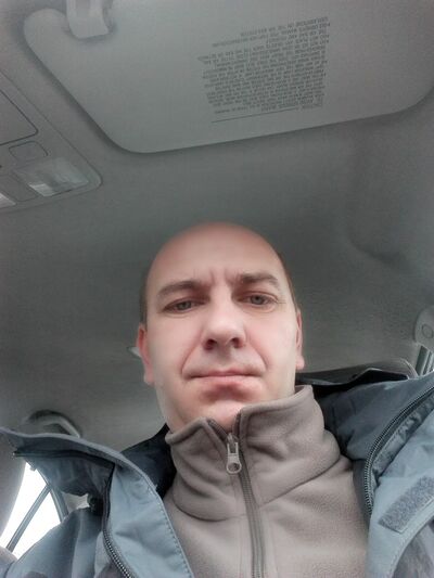  ,   Vova, 49 ,   