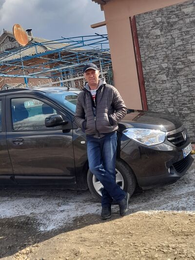  ,   Anatoli, 39 ,   ,   