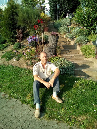  Worms,   Oleg, 61 ,   ,   
