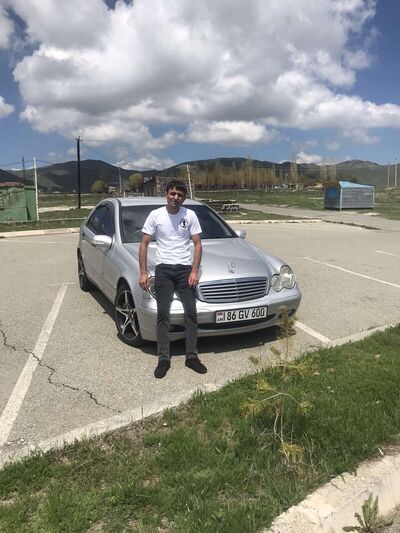  ,   Vardan, 38 ,   ,   