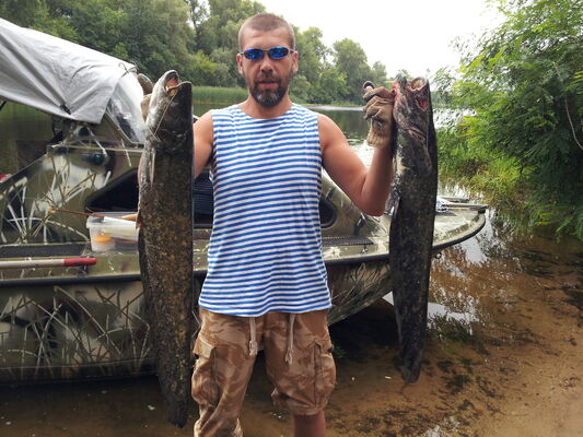  ,   EVGENI, 44 ,   