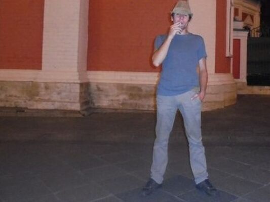  ,   Tim Root, 42 ,     , c 